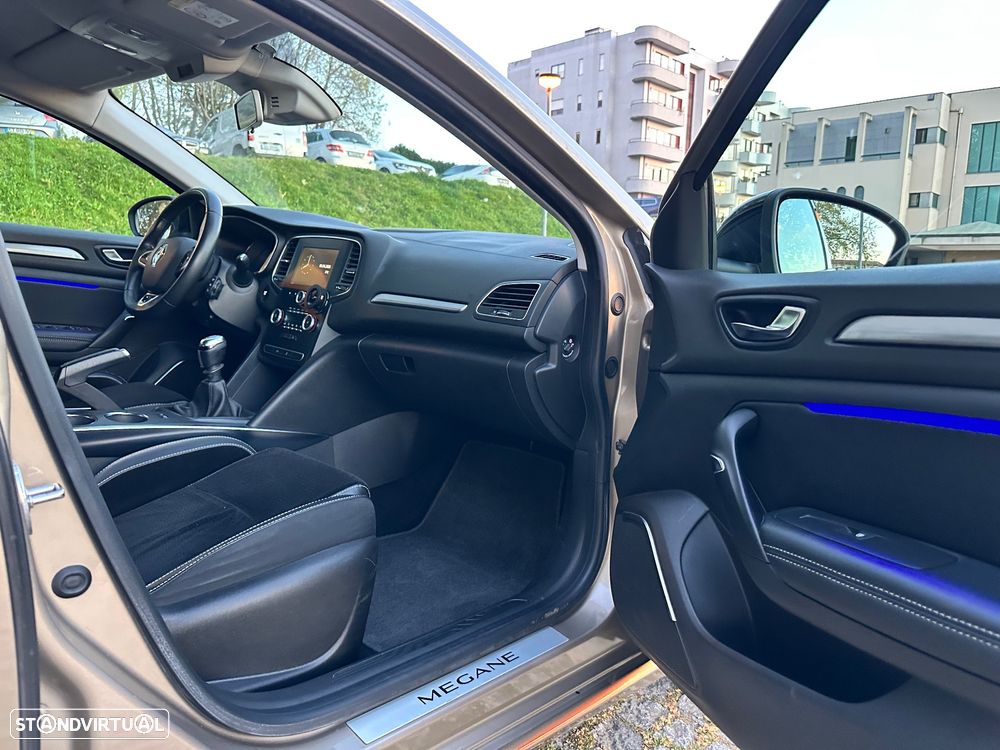 Renault Mégane 1.5 dCi Intens - 32