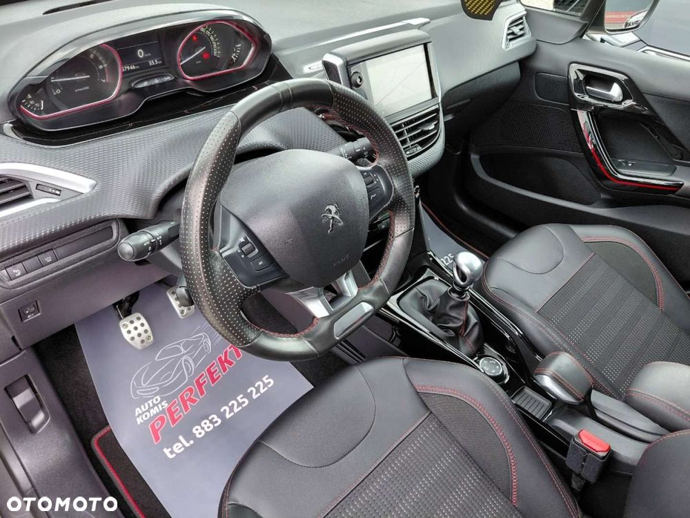 Peugeot 2008 - 12