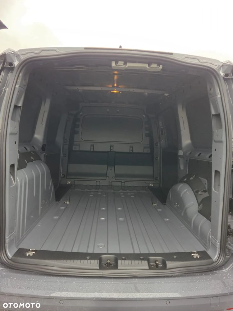 Volkswagen Caddy - 10