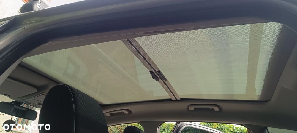 Ford Kuga 2.5 Titanium - 8