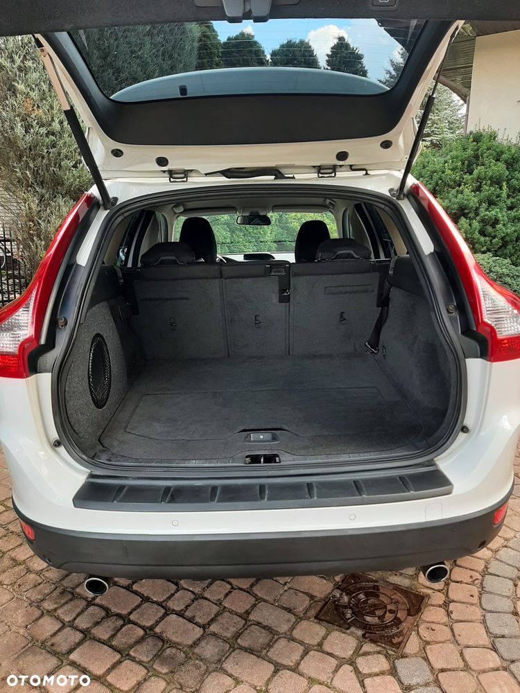Volvo XC 60 - 8