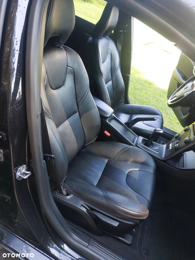 Volvo V40 D2 Drive-E SCR Momentum - 17