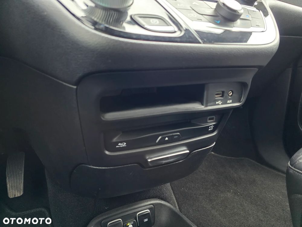 Chrysler Pacifica - 17