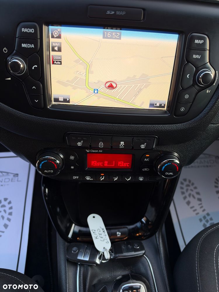 Kia Ceed 1.6 CRDi GT Line - 12