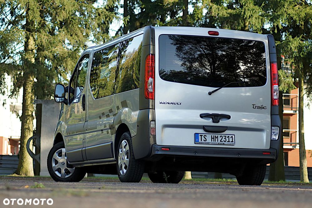 Renault Trafic L1H1 Passenger Lux - 20