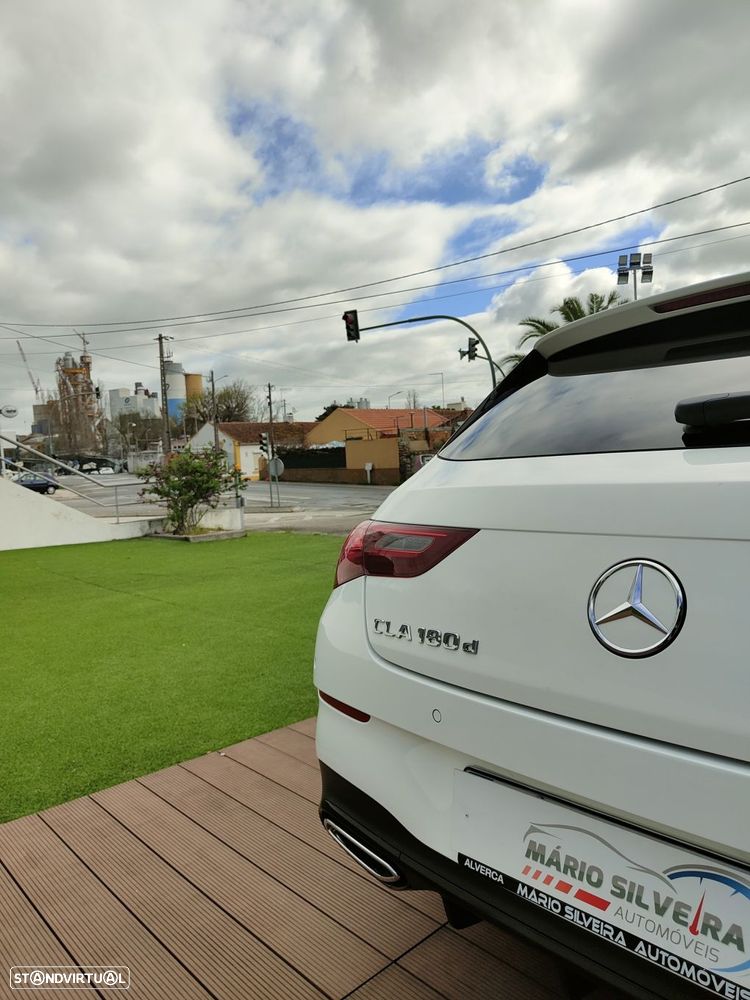 Mercedes-Benz CLA 180 d Shooting Brake AMG Line Aut. - 18