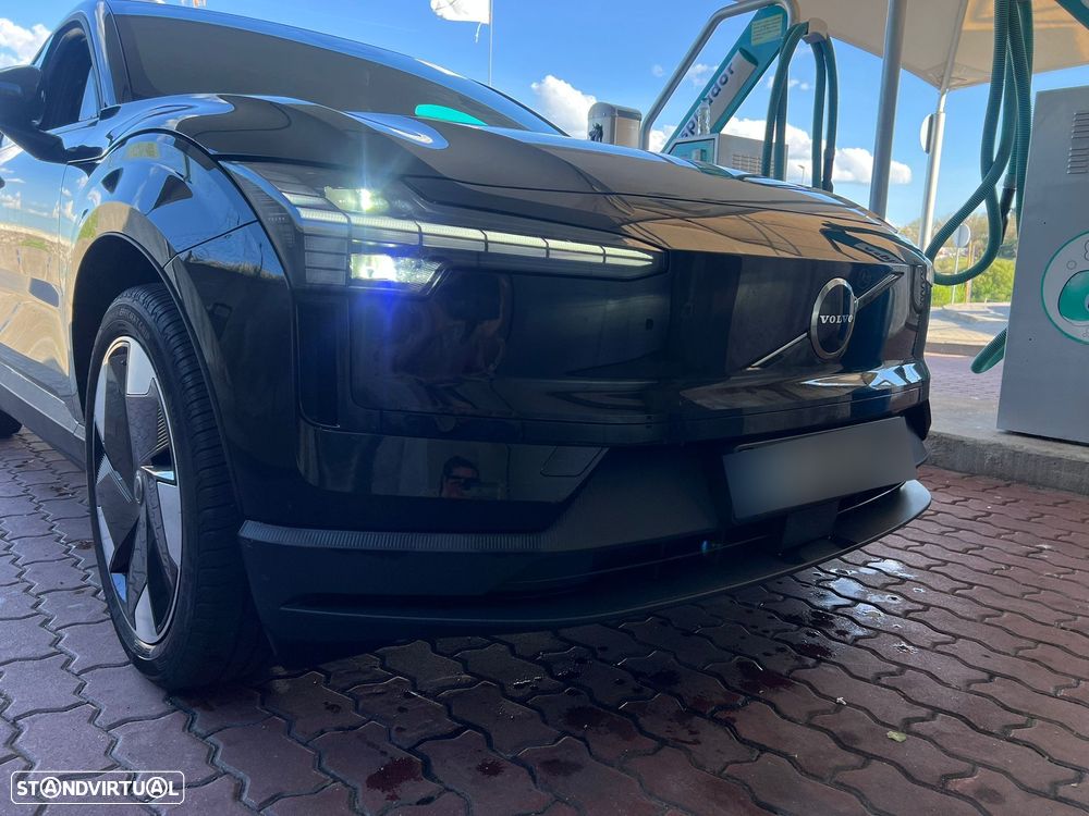 Volvo EX30 69 kWh Single Motor Extended Range Plus - 4
