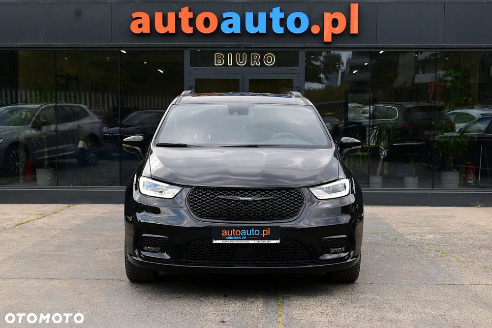 Chrysler Pacifica - 2