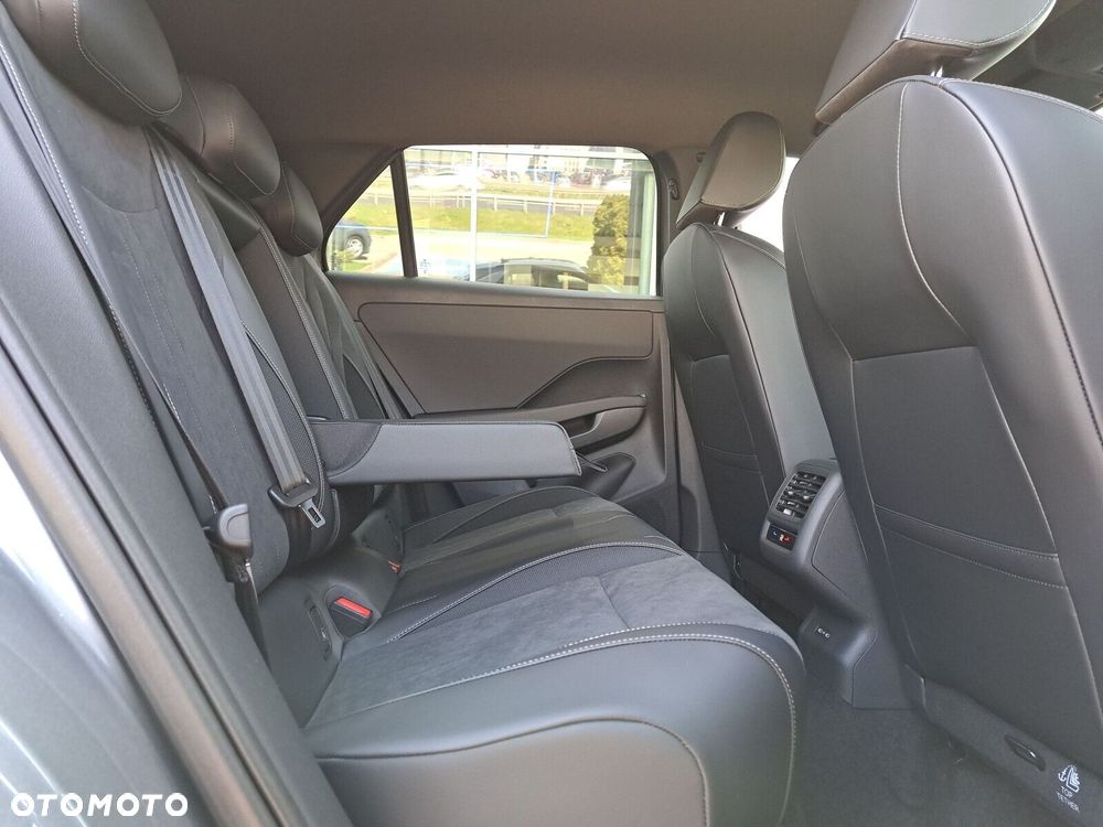 Volkswagen T-Roc - 22