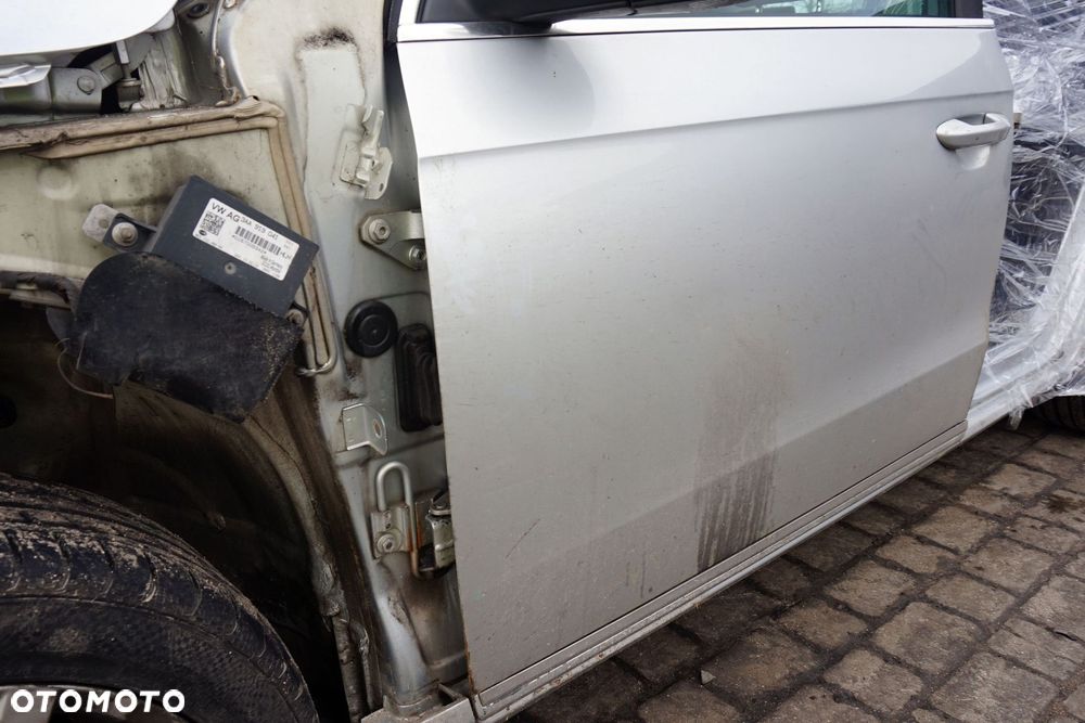 DRZWI PRZEDNIE LEWE PASSAT B7 SEDAN LA7W  SREBRNY VOLKSWAGEN 2010-2014 - 2