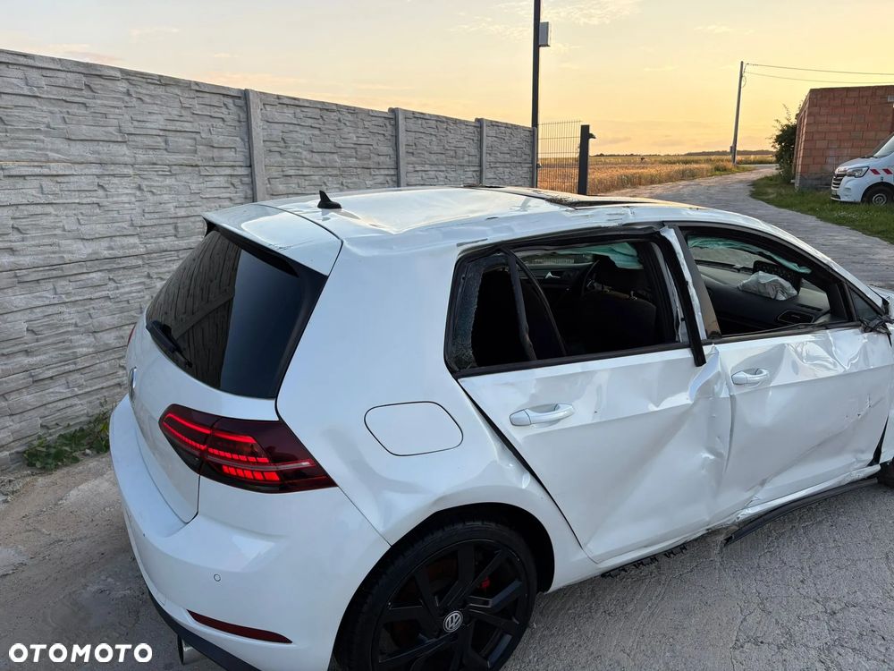 Volkswagen Golf GTI (BlueMotion Technology) DSG - 26
