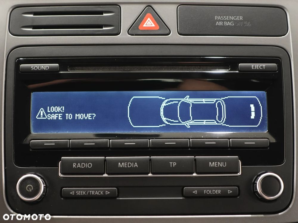 Volkswagen Golf Plus 1.6 TDI DPF MATCH - 32