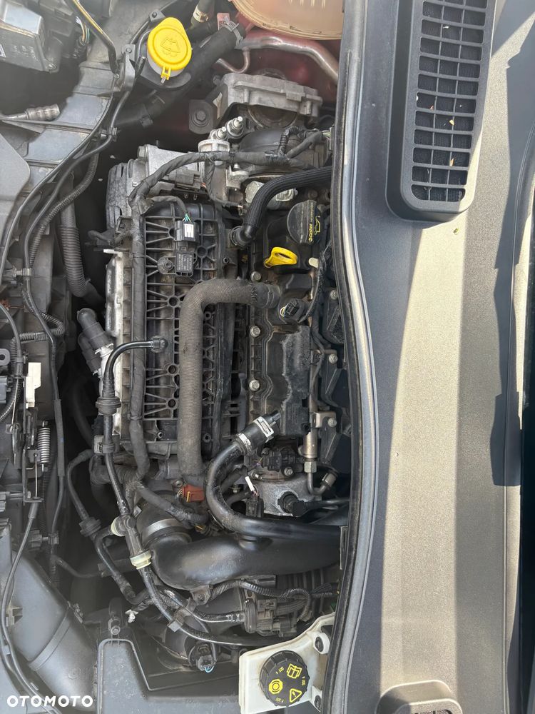 Ford Kuga - 22