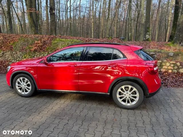 Mercedes-Benz GLA 250 4Matic 7G-DCT StreetStyle - 4