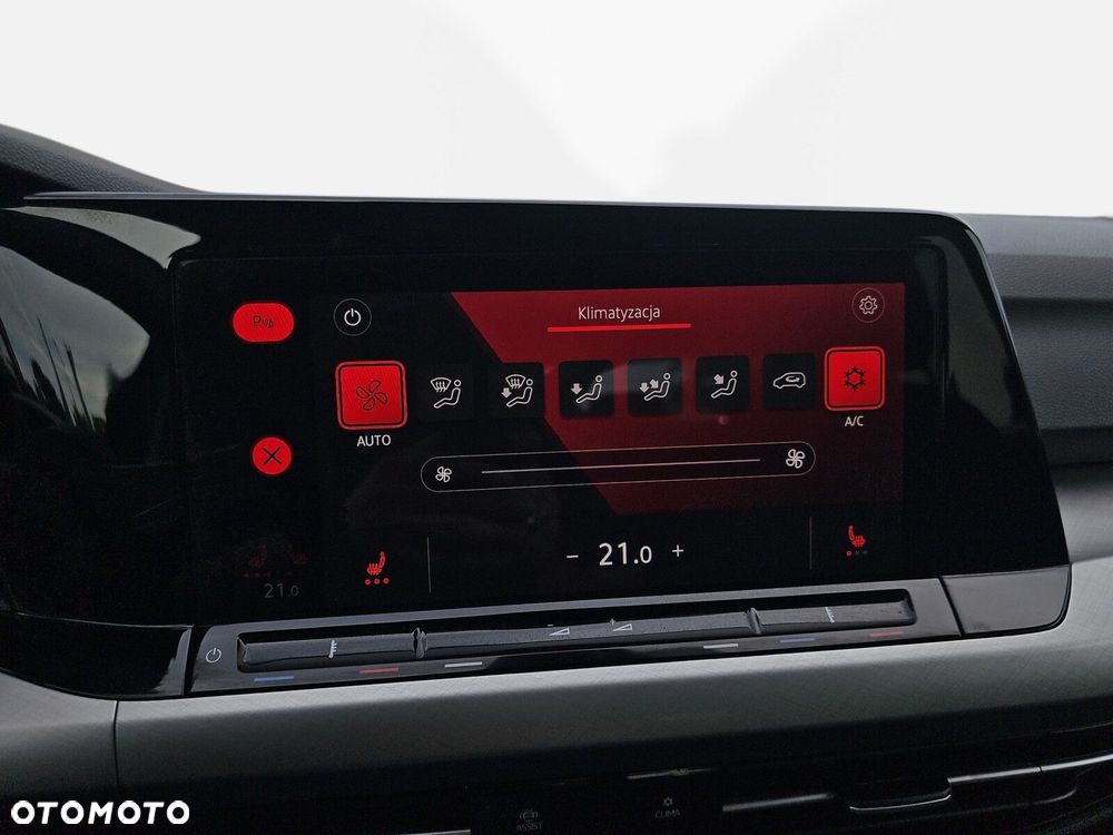 Volkswagen Golf - 32