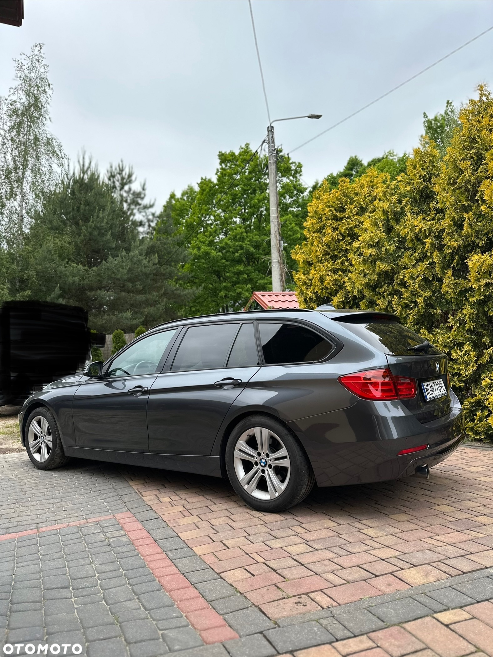 BMW Seria 3 318d Sport Line - 3