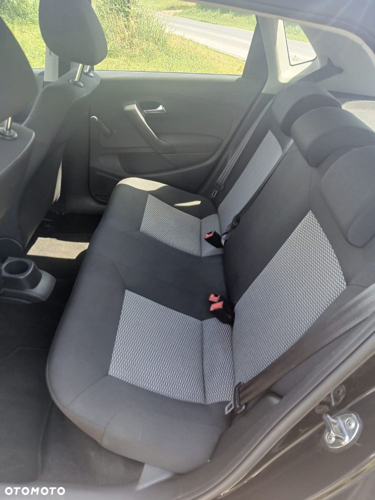 Volkswagen Polo 1.2 MATCH - 8