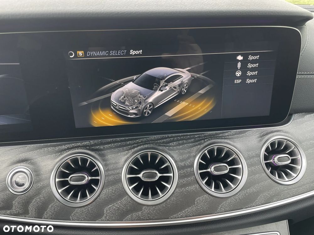 Mercedes-Benz CLS - 21