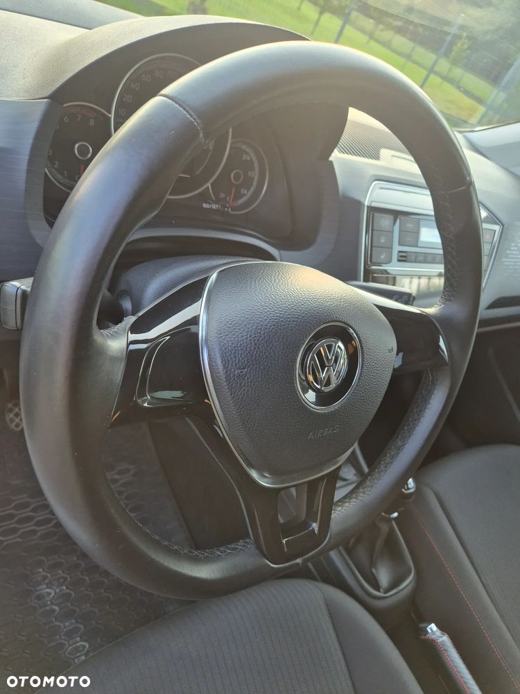 Volkswagen up! - 18
