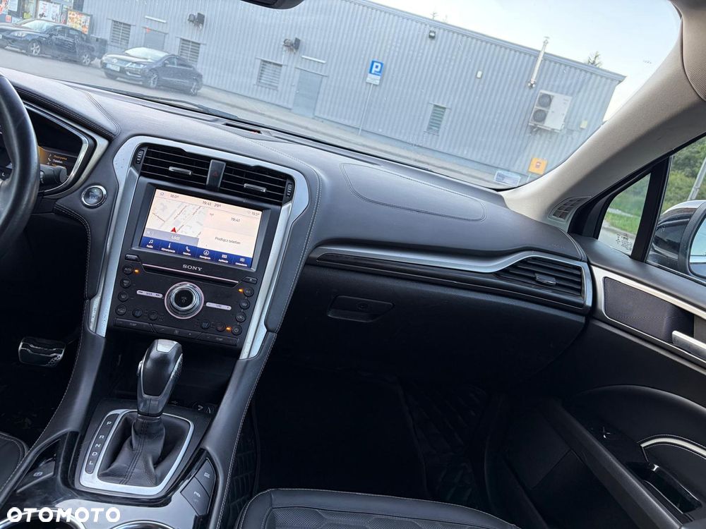 Ford Mondeo Vignale 2.0 Hybrid - 19