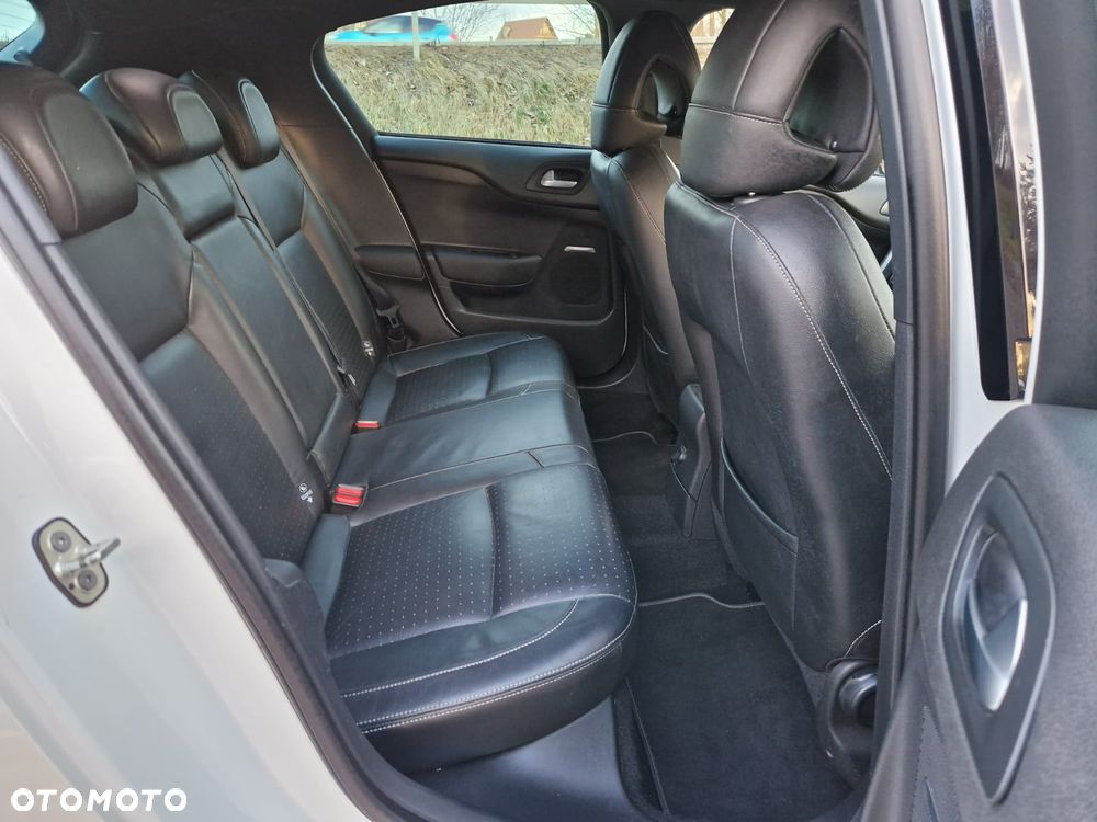 DS Automobiles DS 4 Crossback - 19