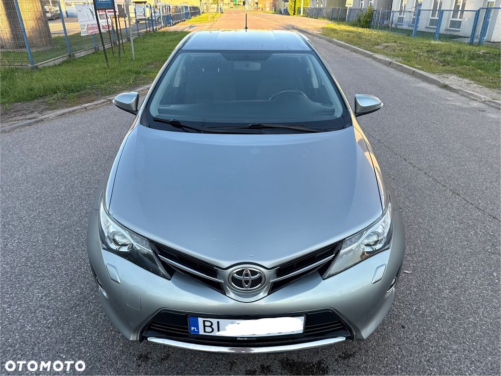 Toyota Auris 1.6 Executive - 12