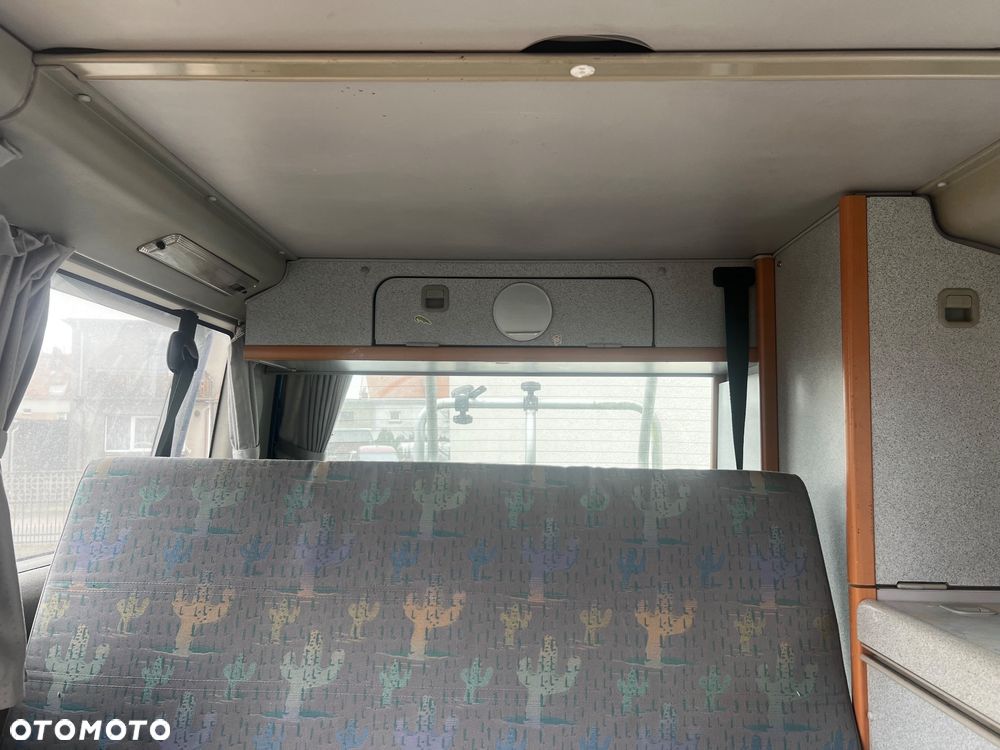 Volkswagen California - 17