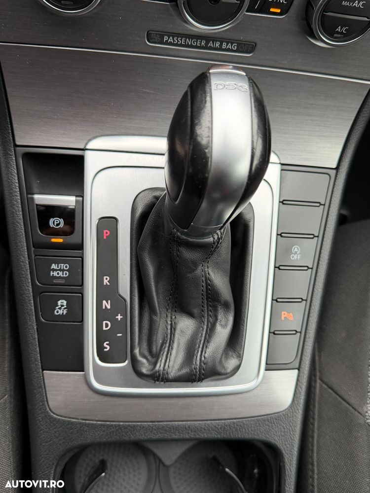 Volkswagen Passat Variant 2.0 TDI DSG BlueMotion Technology Comfortline - 17