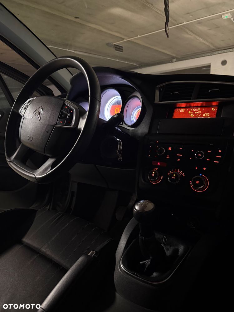 Citroën C4 HDi 90 Attraction - 3