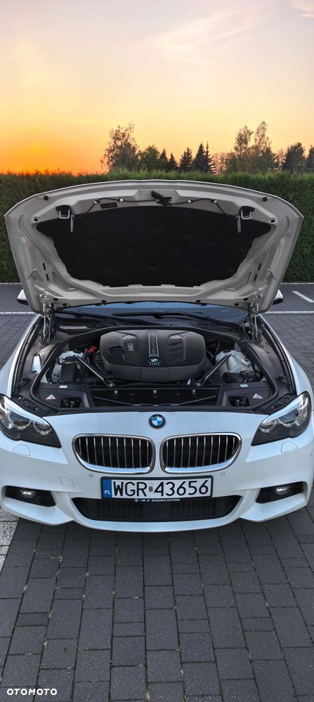 BMW Seria 5 525d xDrive - 35
