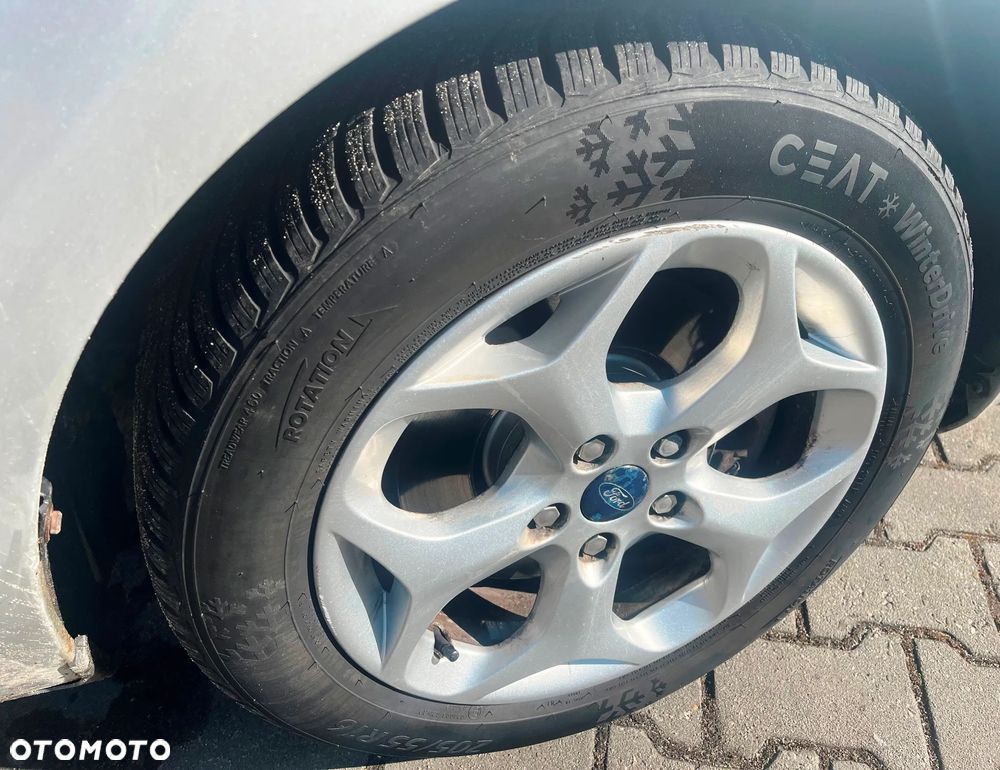 Ford Focus 2.0 TDCi DPF Ghia - 20