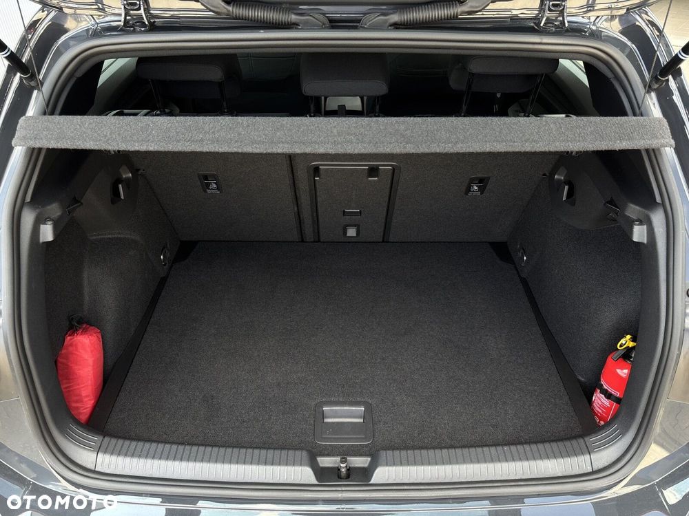 Volkswagen Golf - 9