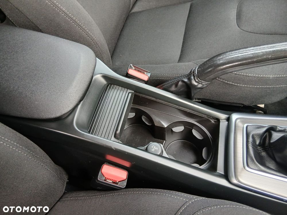 Volvo V40 D2 - 33