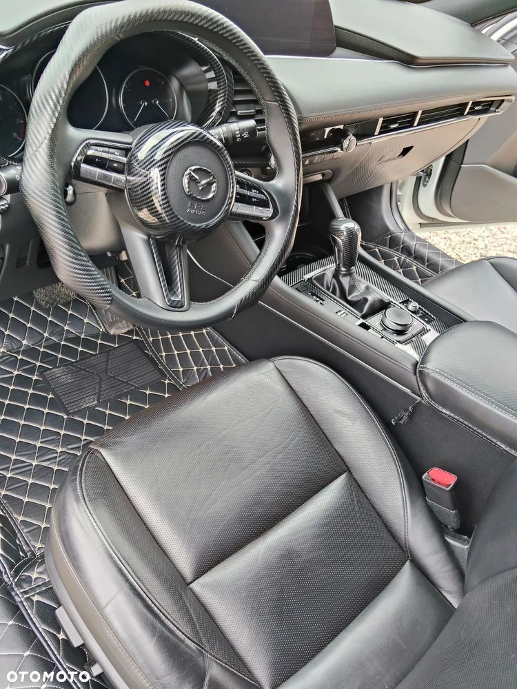 Mazda 3 e-SKYACTIV-X 186 M HYBRID TAKUMI - 38