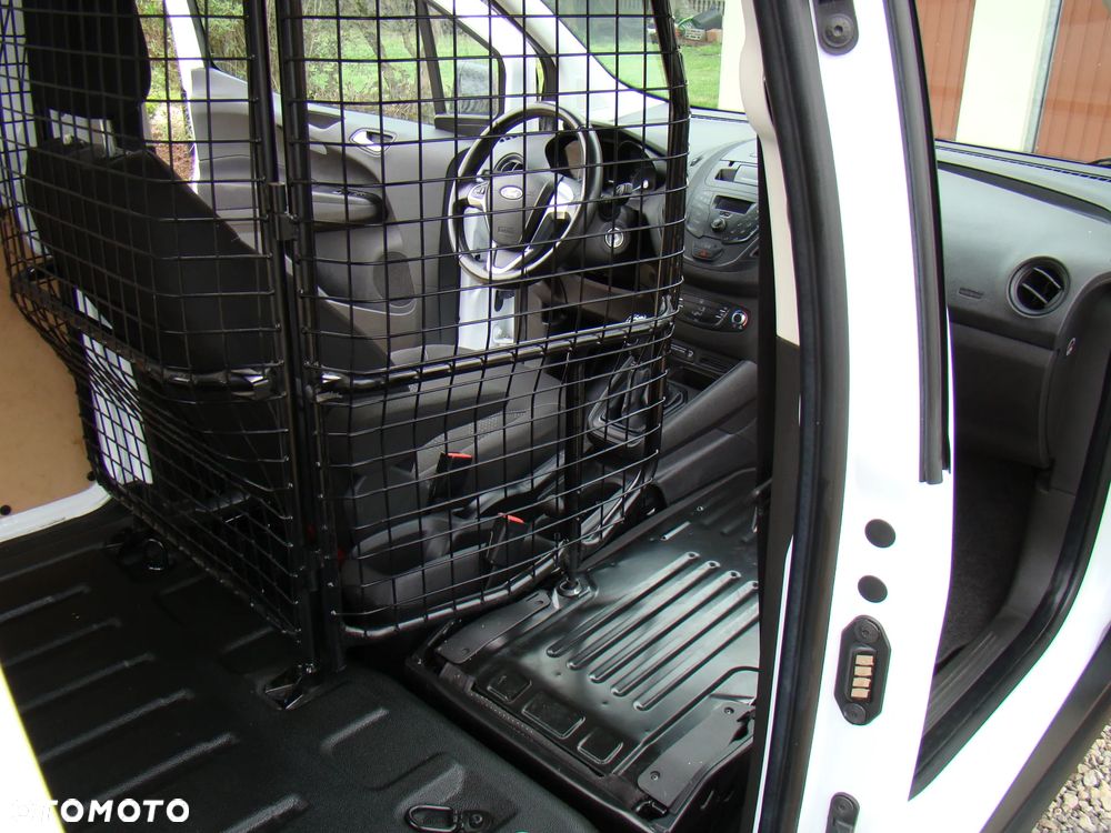 Ford TRANSIT COURIER - 27