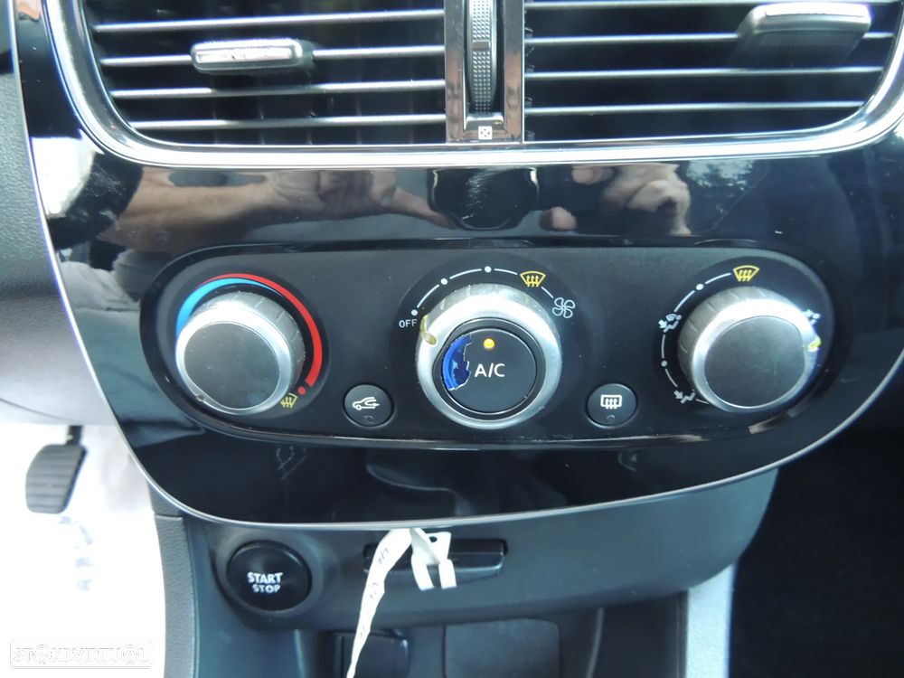 Renault Clio Sport Tourer 0.9 TCe Limited Edition - 13