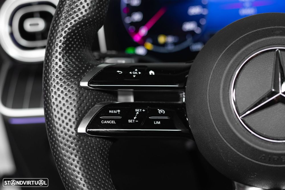 Mercedes-Benz C 300 e AMG Line - 8