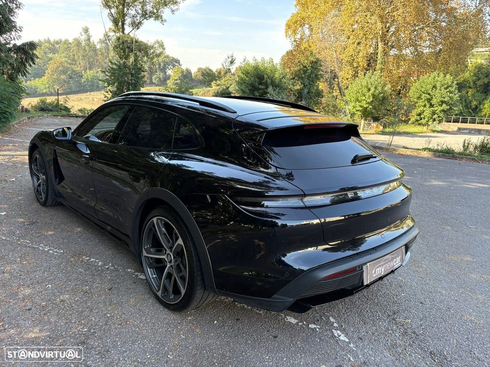 Porsche Taycan Cross Turismo Sport bateria Performance Plus - 11