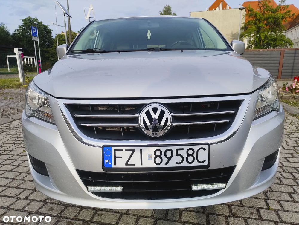 Volkswagen Routan - 8