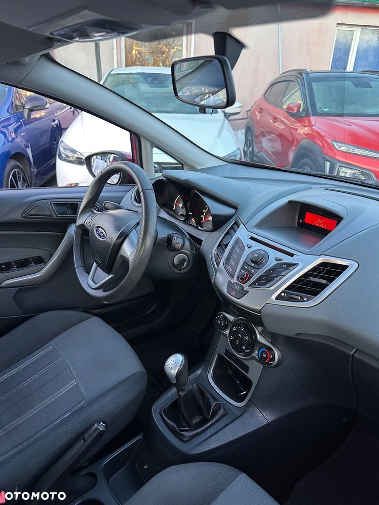 Ford Fiesta 1.6 TDCI Connection - 16