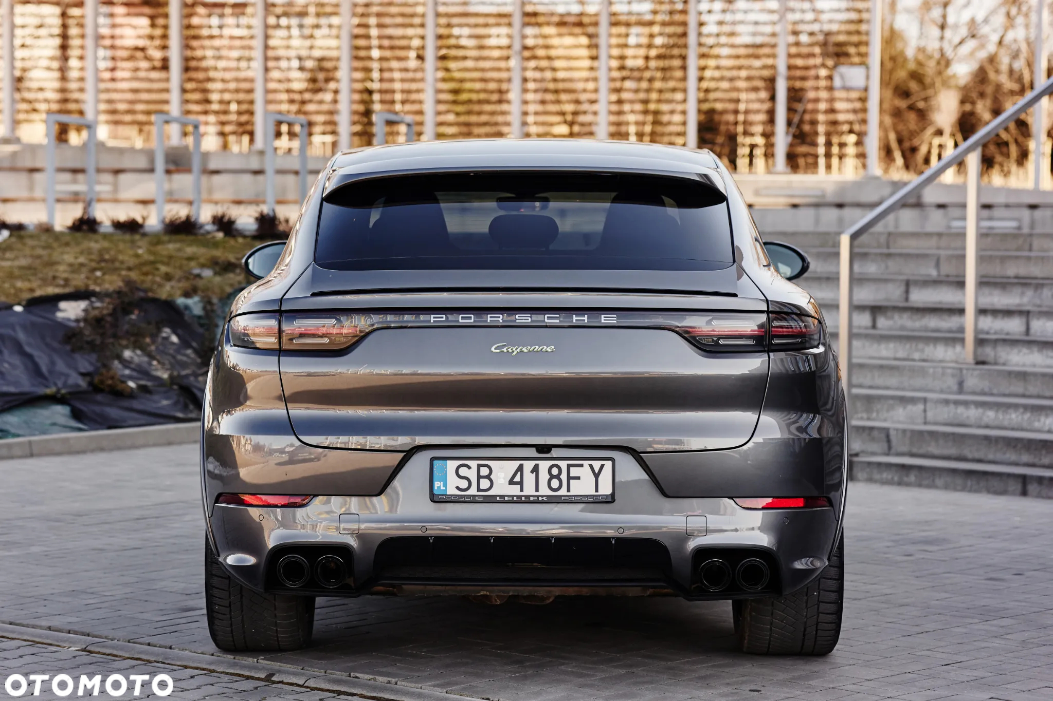 Porsche Cayenne Coupe E-Hybrid Platinum Edition - 2