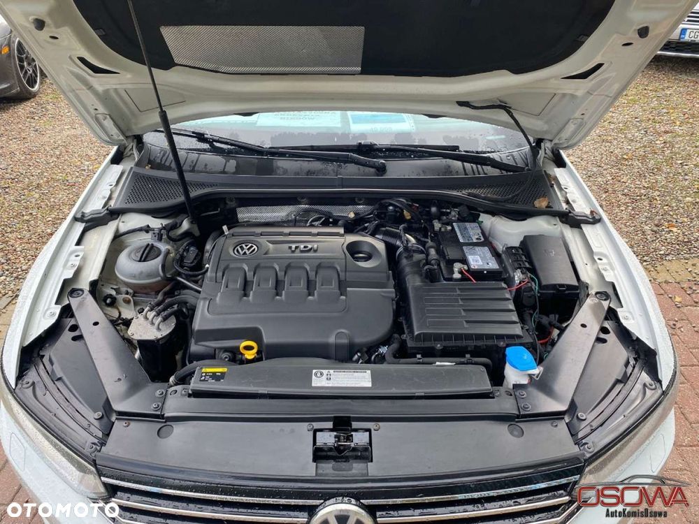 Volkswagen Passat - 24