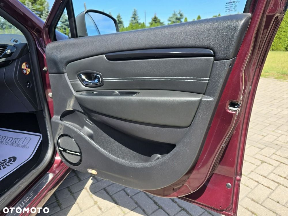 Renault Scenic - 32