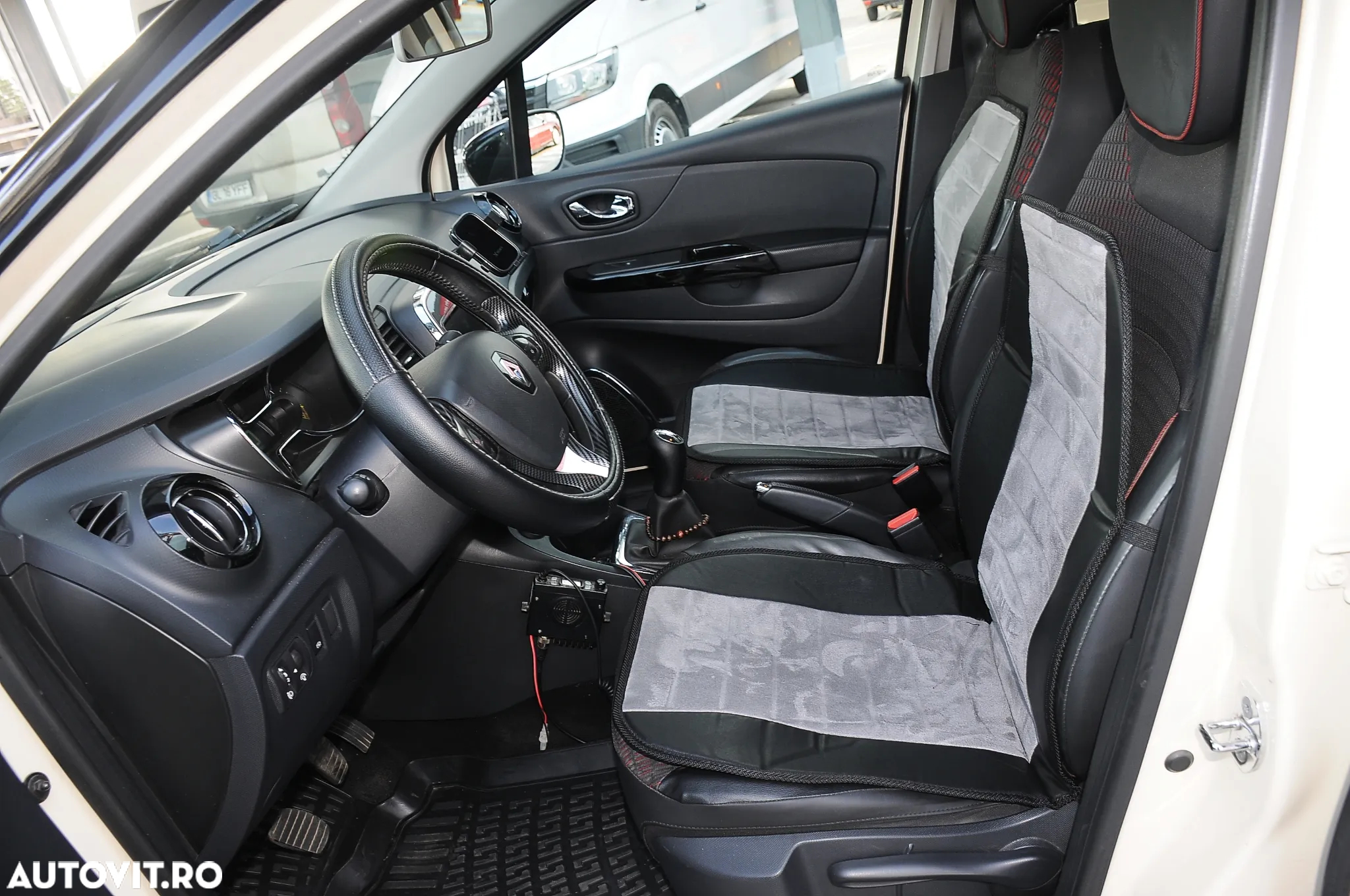 Renault Captur dCi Expression - 5
