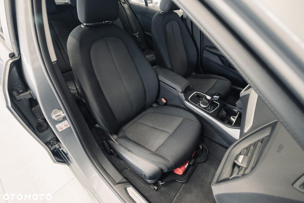 BMW Seria 1 - 16
