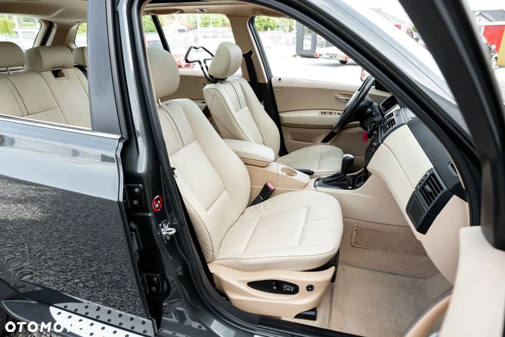 BMW X3 3.0i - 25