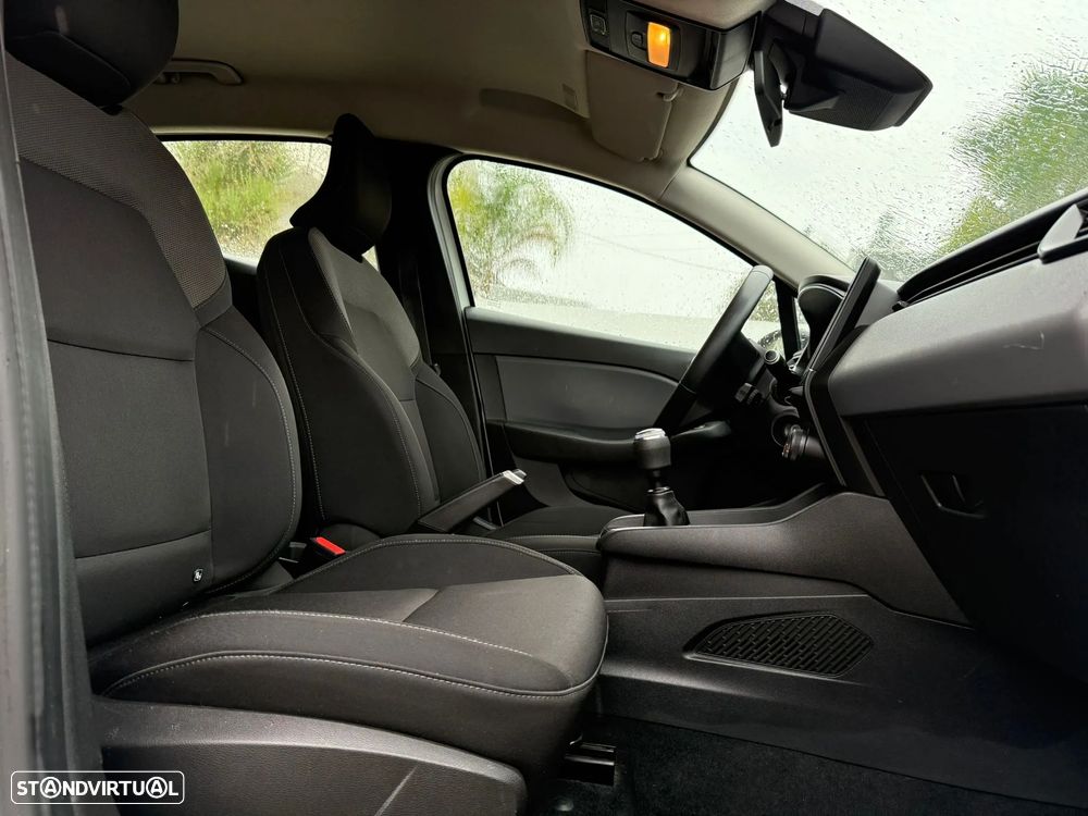 Renault Clio 1.0 TCe Evolution Bi-Fuel - 11