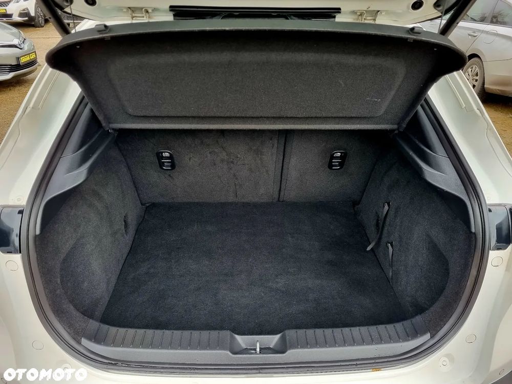 Mazda CX-30 SKYACTIV-X 2.0 M-Hybrid - 13