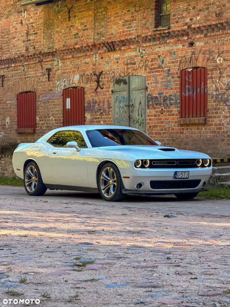 Dodge Challenger 5.7 R/T - 1