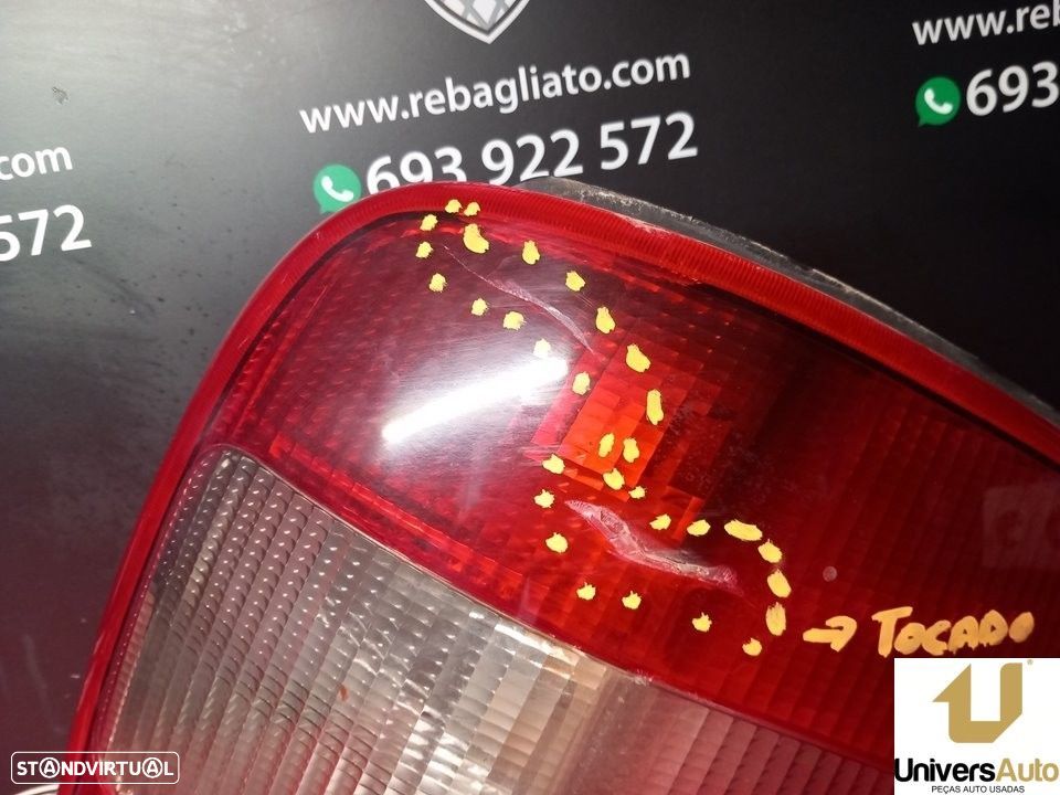 FAROLIM TRASEIRO DIREITO CHRYSLER VOYAGER IV 2004 - - 1